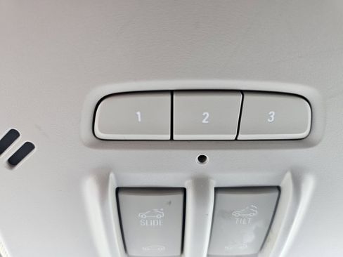 Used 2018 Buick Encore Essence w/ Experience Buick Package image 39