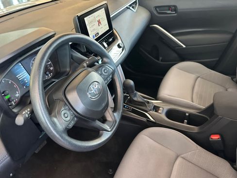 Used 2025 Toyota Corolla Cross AWD Hybrid image 9