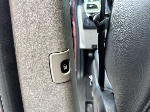 Used 2018 Dodge Grand Caravan SXT image 20