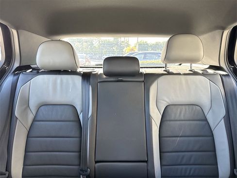 Used 2022 Volkswagen GTI SE image 19