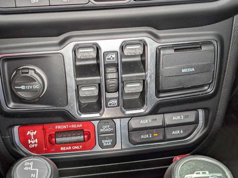 Used 2020 Jeep Gladiator Rubicon AWD/4WD image 35