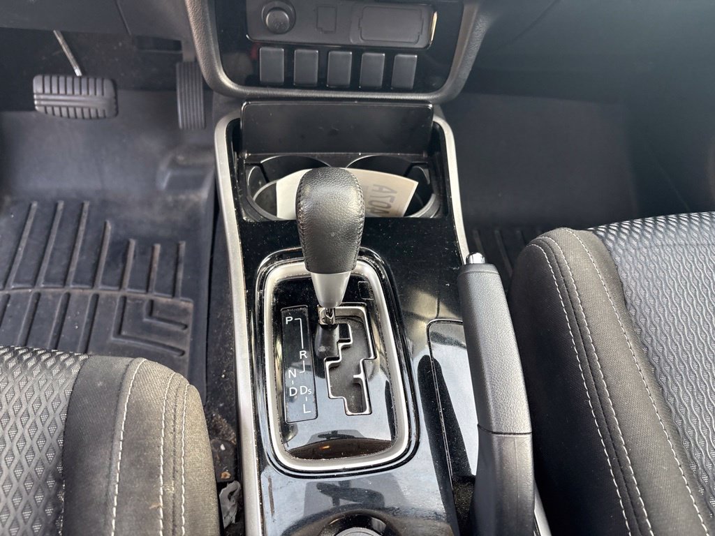Used 2017 Mitsubishi Outlander ES FWD image 16
