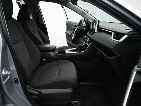 Used 2023 Toyota RAV4 XLE AWD/4WD image 27