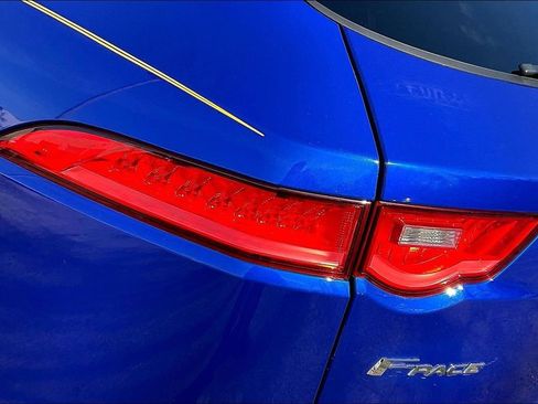 Used 2020 Jaguar F-PACE S image 22