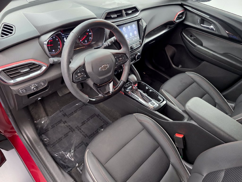 Used 2023 Chevrolet TrailBlazer RS w/ Sun and Liftgate Package AWD/4WD image 10