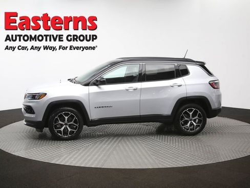 Used 2025 Jeep Compass Limited AWD/4WD image 59