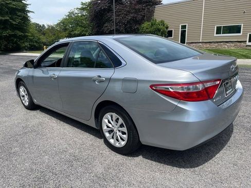 Used 2015 Toyota Camry LE FWD image 24