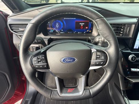 Used 2023 Ford Explorer ST w/ Equipment Group 401A AWD/4WD image 34