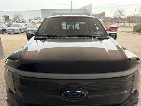 Used 2022 Ford F150 Lightning Lariat w/ Tow Technology Package image 4