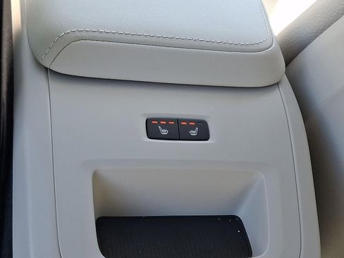 Certified 2023 Volvo XC60 B5 Plus w/ Climate Package AWD/4WD image 11