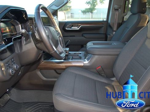 Used 2022 Chevrolet Silverado 1500 RST AWD/4WD image 9