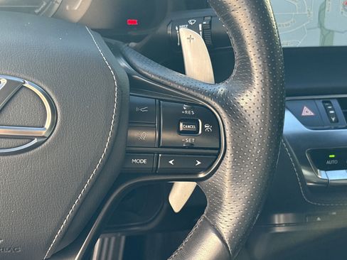 Used 2018 Lexus LC 500 Coupe w/ Sport Package image 20