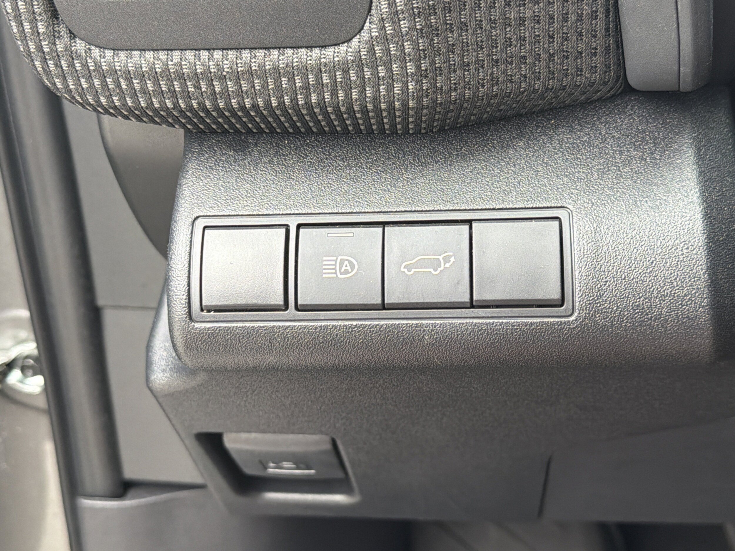 Certified 2025 Toyota bZ4X FWD image 23