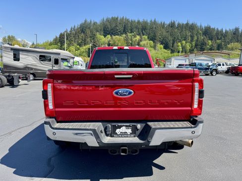 Used 2023 Ford F350 Lariat w/ Chrome Package AWD/4WD image 4