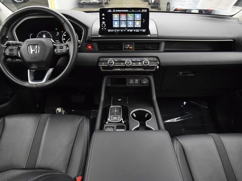 Used 2024 Honda Pilot Touring image 21