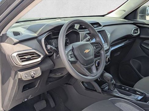 Used 2022 Chevrolet TrailBlazer LS FWD image 10