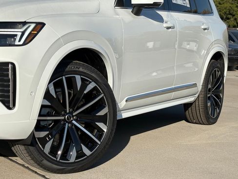 New 2026 Volvo XC90 B6 Ultra image 7