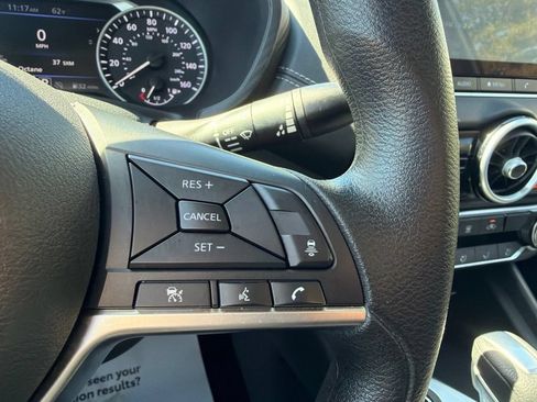 Used 2025 Nissan Sentra SV FWD image 28