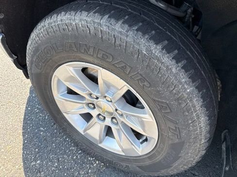 Used 2020 Chevrolet Silverado 1500 LT RWD image 12