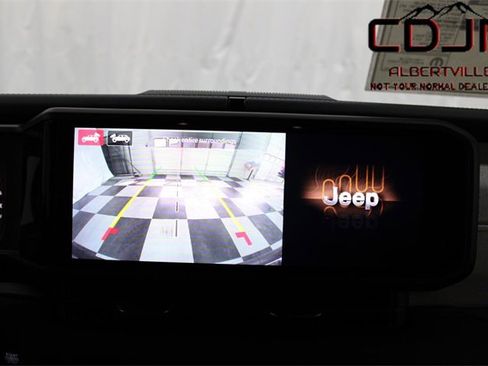 Used 2024 Jeep Wrangler Sahara w/ Technology Group image 27