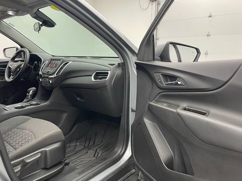 Used 2024 Chevrolet Equinox LT FWD image 29