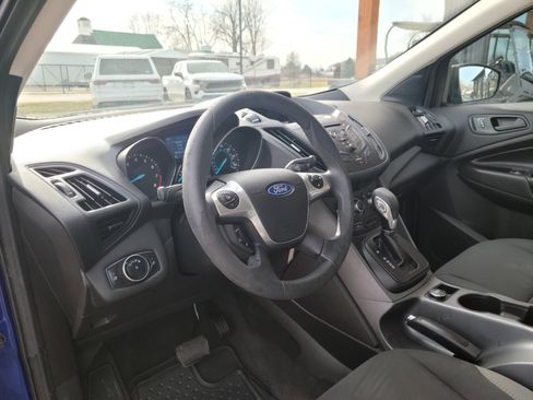 Used 2015 Ford Escape S image 9