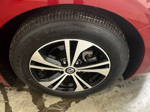 Used 2021 Nissan Sentra SV image 5