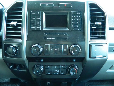 Used 2019 Ford F250 XLT AWD/4WD image 14