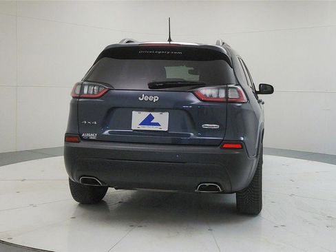 Used 2021 Jeep Cherokee Latitude Lux w/ Comfort/Convenience Group image 6