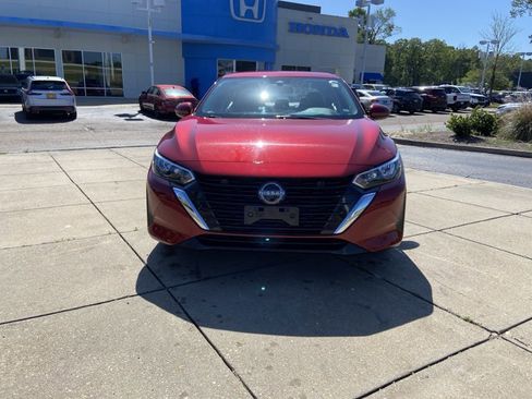 Used 2024 Nissan Sentra SV image 3