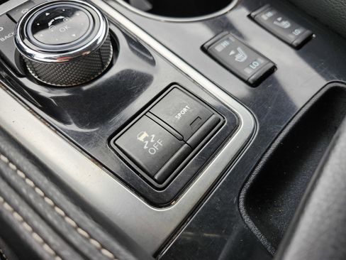 Used 2021 Nissan Maxima 3.5 SV w/ Floor Mat Group FWD image 10