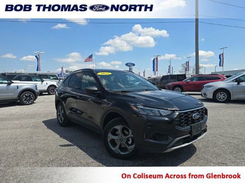 Used 2025 Ford Escape ST-Line AWD/4WD image 1