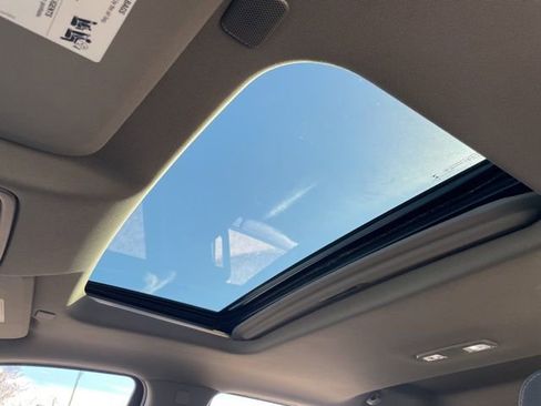 Used 2020 GMC Sierra 1500 Elevation w/ Elevation Value Package image 13