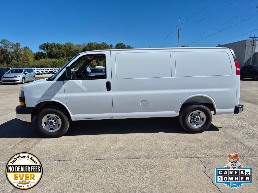 Certified 2025 GMC Savana 2500 w/ Driver Convenience Package RWD image 4