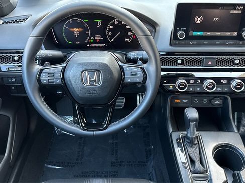 Certified 2025 Honda Civic Sport image 17