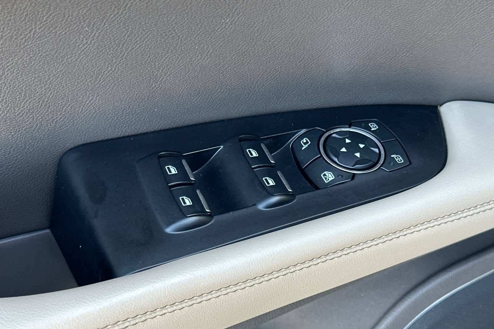 Used 2023 Lincoln Nautilus Reserve w/ Equipment Group 201A AWD/4WD image 14