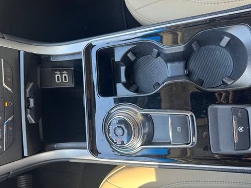 Used 2019 Ford Edge SEL w/ Equipment Group 201A FWD image 23