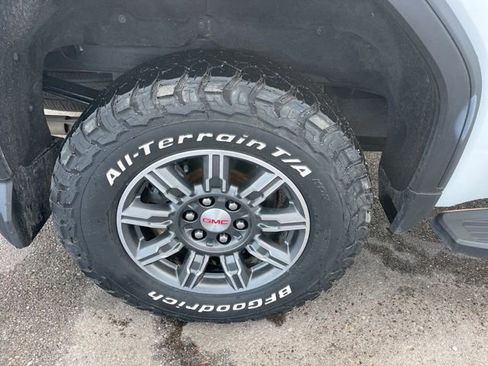 Used 2024 GMC Sierra 1500 AT4 image 23