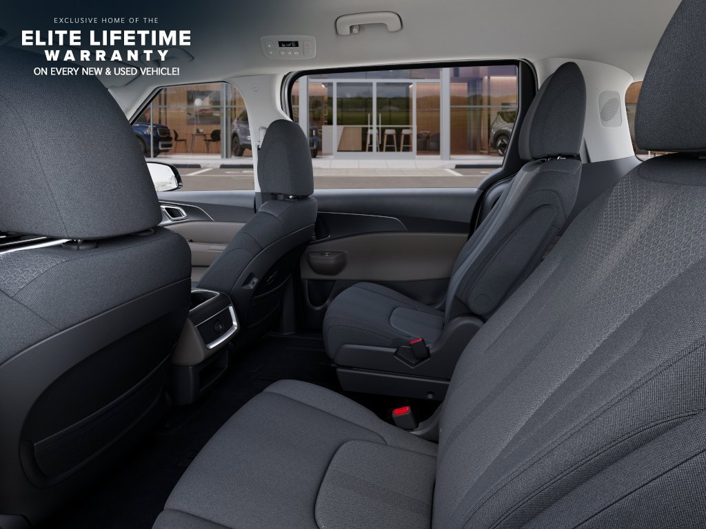 New 2027 Kia Carnival LX FWD image 19