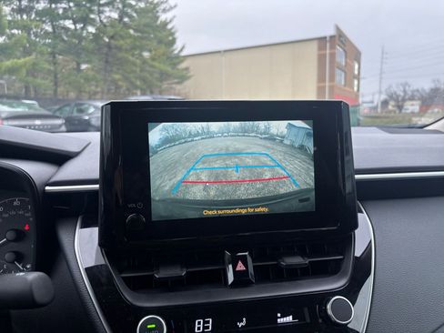 Used 2025 Toyota Corolla LE image 17