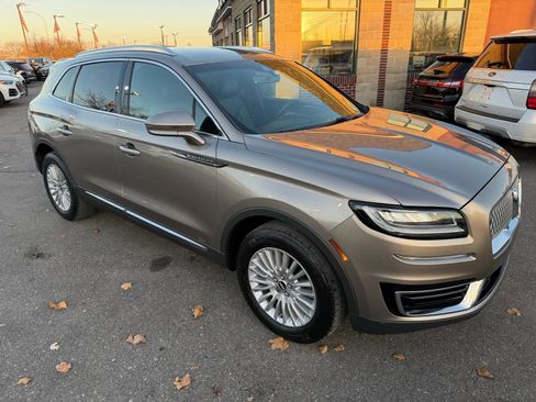 Used 2019 Lincoln Nautilus FWD image 7