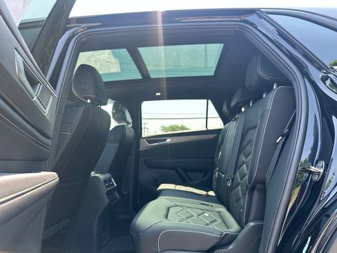 New 2026 Volkswagen Atlas Cross Sport SE AWD/4WD image 19
