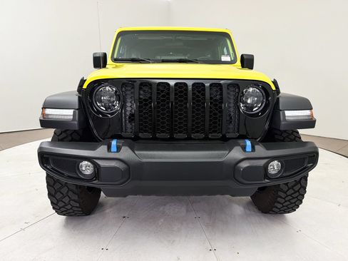Used 2023 Jeep Wrangler Unlimited w/ Cold Weather Group AWD/4WD image 10