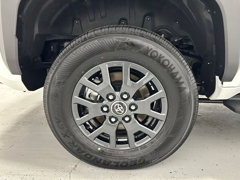 Used 2025 Toyota 4Runner SR5 image 63