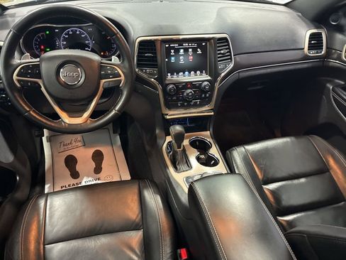 Used 2017 Jeep Grand Cherokee Limited image 35