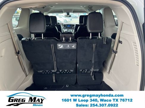 Used 2021 Chrysler Voyager Lxi FWD image 13