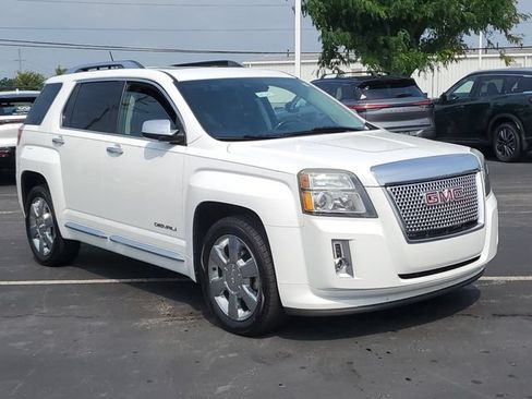 Used 2015 GMC Terrain Denali FWD image 32