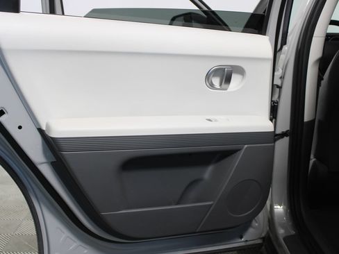 Used 2024 Hyundai Ioniq 5 SEL RWD image 16