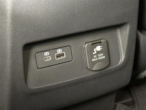 Used 2024 Nissan Frontier SL w/ Technology Package RWD image 53