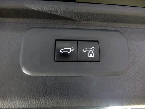 Used 2025 Toyota Grand Highlander AWD image 24